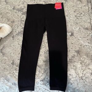 Spanx Lamn Leggings Cropped Sz. Medium Black